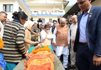 केपी ओलीलाई पितृशोक, पिता मोहनप्रसाद ओलीको ९७ वर्षको उमेरमा निधन