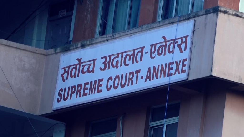 सर्वोच्चद्वारा ओली र लेखकलाई रिहा गर्न अस्वीकार