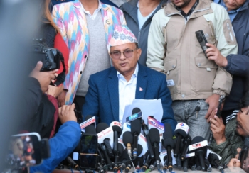 एमाले बैठक : कानुनी तथा राजनीतिक रूपमा सशक्त प्रतिबाद गर्ने निर्णय