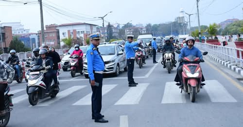 काठमाडौँ उपत्यकामा नियम उल्लङ्घन गरी सवारी चलाउनेविरुद्ध कडा निगरानी