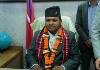 पदीय मर्यादाको दुरुपयोग गरेपछि श्रममन्त्री साह बर्खास्त