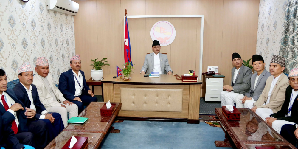 नवनिर्वाचित सभामुख डोलप्रसाद अर्यालद्वारा पदबहाली