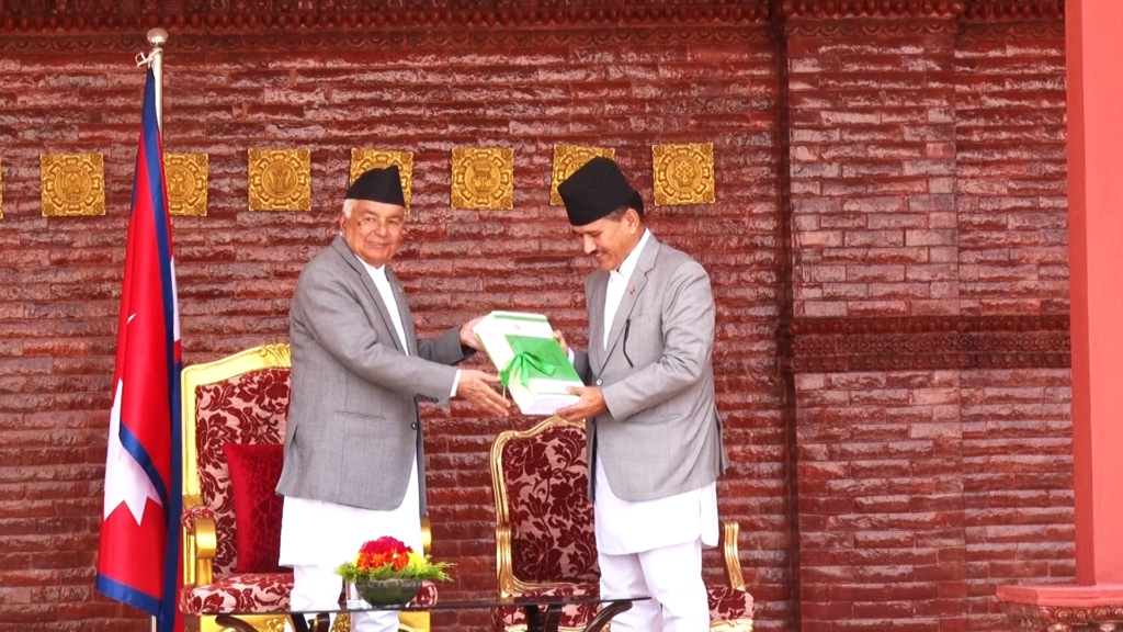 बेरुजु फछ्र्यौट गरी वित्तीय अनुशासन कायम गर्ने दिशातर्फ अग्रसर हुन राष्ट्रपतिको आग्रह