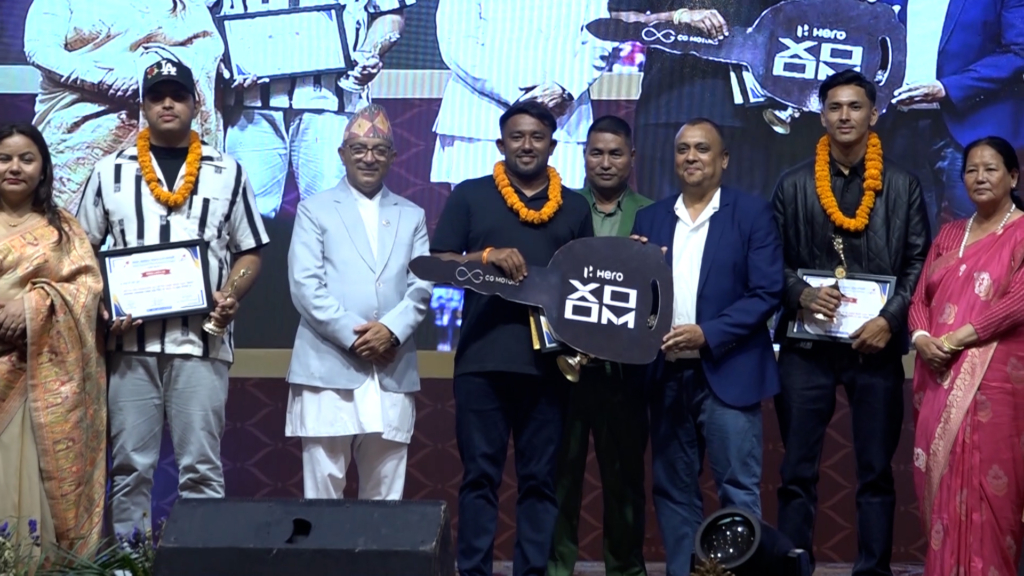पोखरा स्पोर्ट्स अवार्डमा टेनिसका प्रदीप खड्का र एथलेटिक्सकी नारायणी भण्डारी वर्ष खेलाडी घोषित