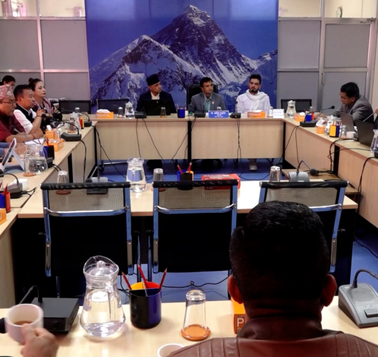 सार्वजनिक पूर्वाधार निर्माणमा परेको समस्या समाधान गर्न सरकारलाई निर्देशन