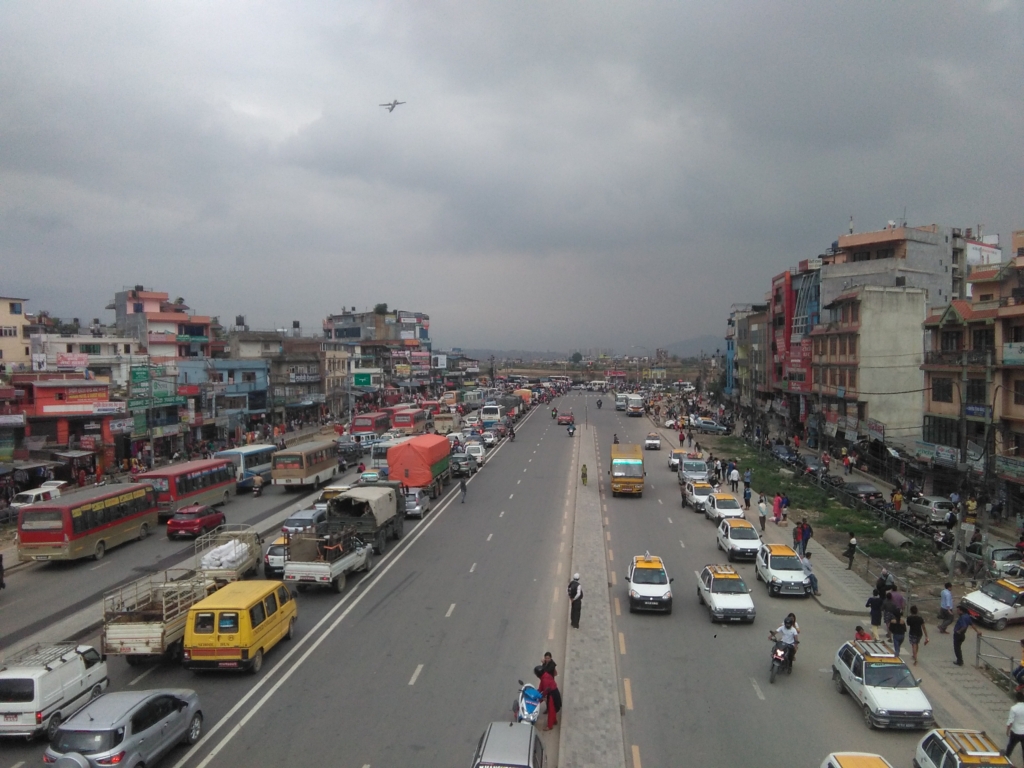 कोटेश्वर र जडीबुटीमा यात्रुलाई सास्ती दिने १० पक्राउ