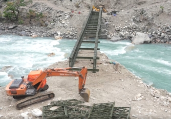 नेरघाटमा निर्माणाधीन बेलिब्रिजको काम अन्तिम चरणमा