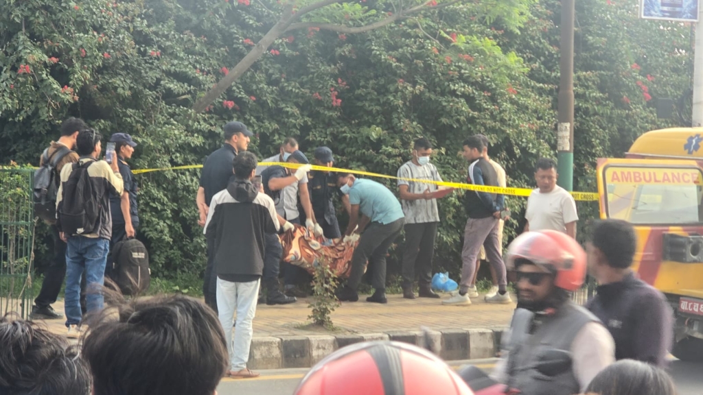 काठमाडौंको तीनकुनेमा एक पुरुषको शव फेला