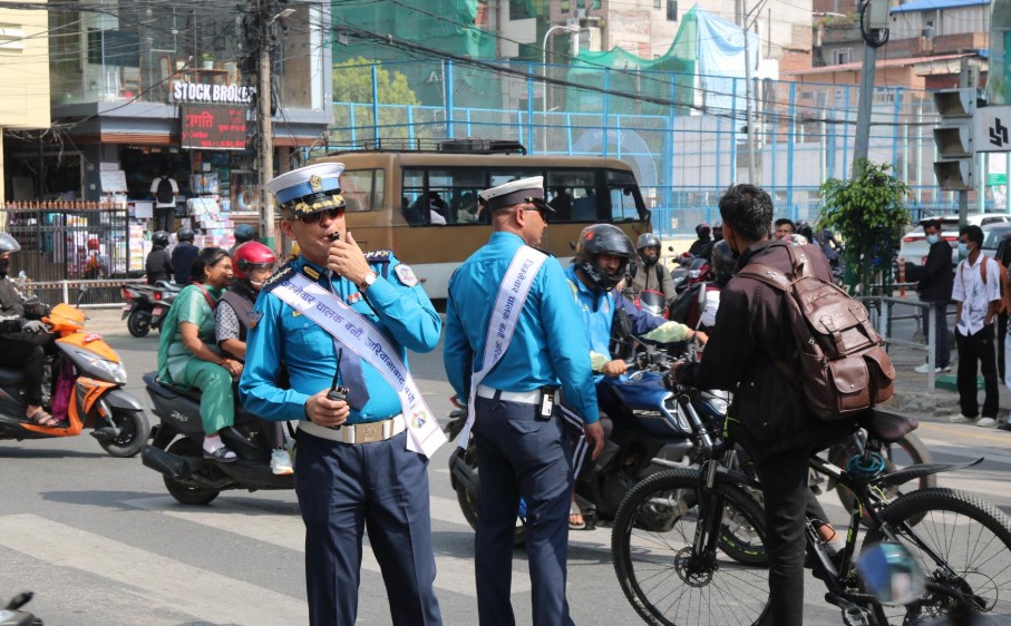उपत्यका ट्राफिक प्रहरीद्वारा विशेष सडक सचेतना अभियान सुरु