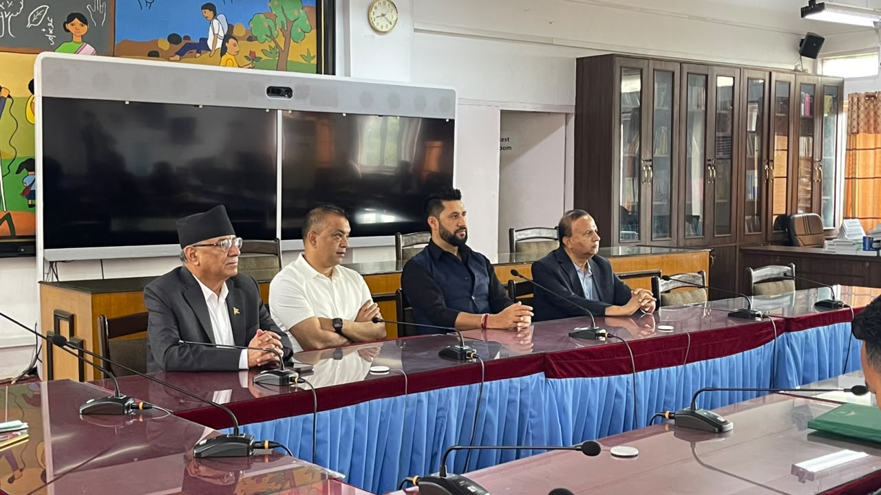 संवाद र सहमतिबाट परिस्थितिलाई सहज बनाऔँ : प्रचण्ड