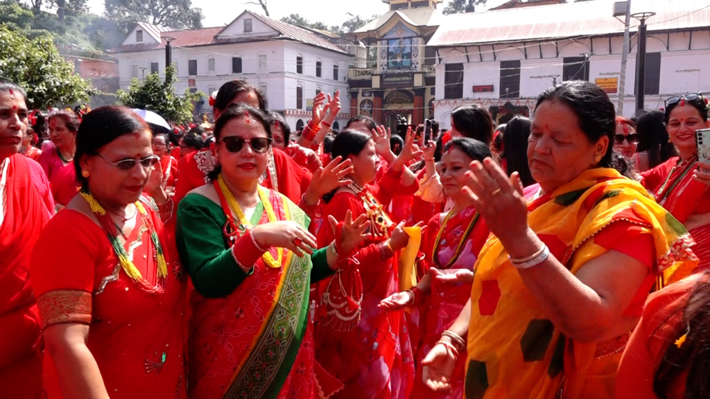 हरितालिका (तीज) पर्व महादेवको पूजा आराधना गरी मनाइदै
